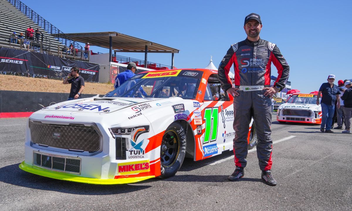 Tulum Air Show Hosts NASCAR Truck Debut Tulum Air Show Hosts NASCAR Truck Debut