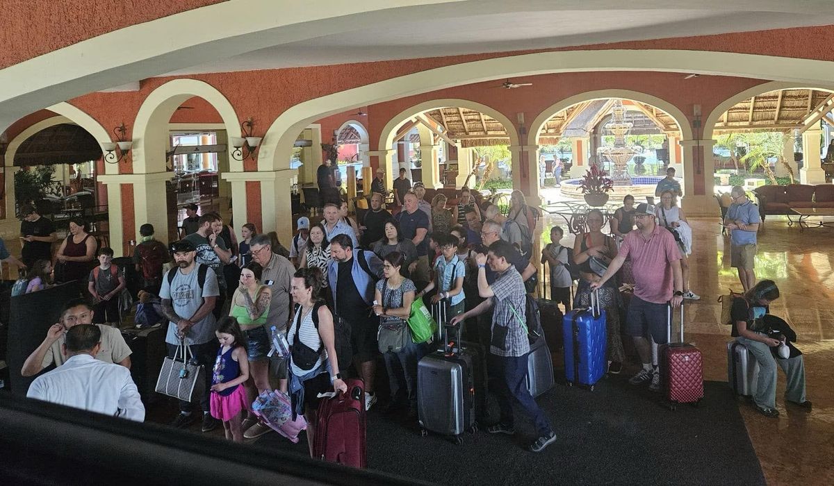 WestJet Faces Flight Delays Amid Tulum Travel Disruptions