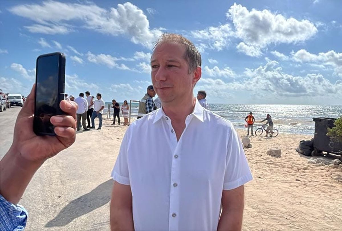 Mexico's Tourism Sector Struggles Without Federal Funding