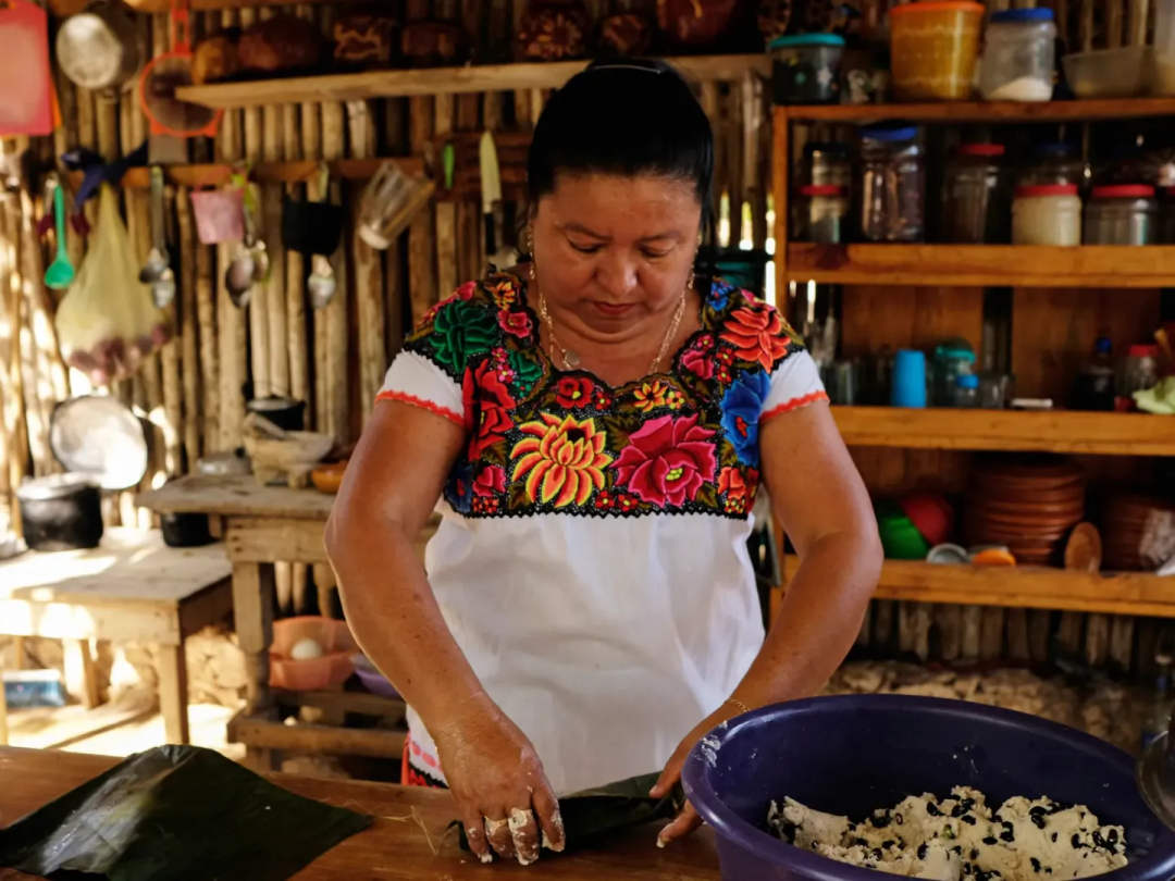 Traditional Cooks and the Rise of Sustainable Tourism in the Mexican Caribbean