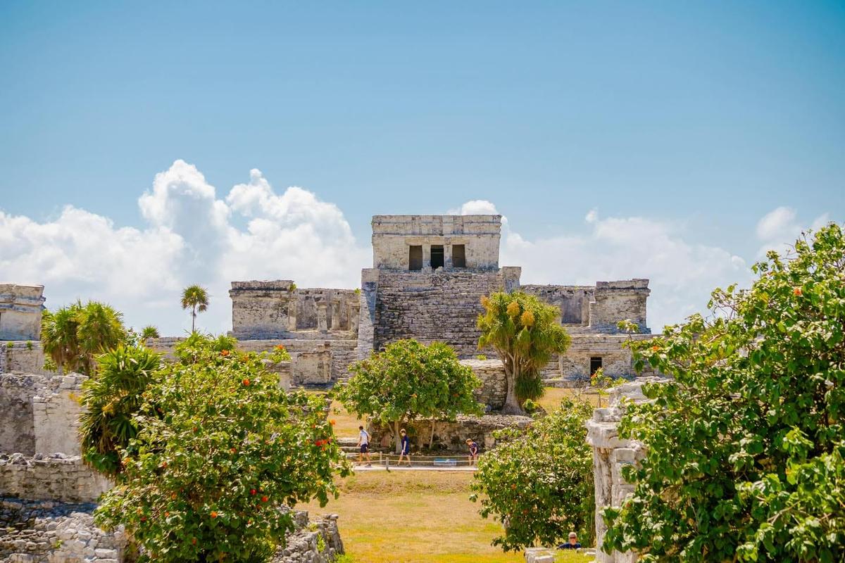 The Hidden Law That Unlocks Tulum’s Ruins Every Sunday The Hidden Law That Unlocks Tulum’s Ruins Every Sunday