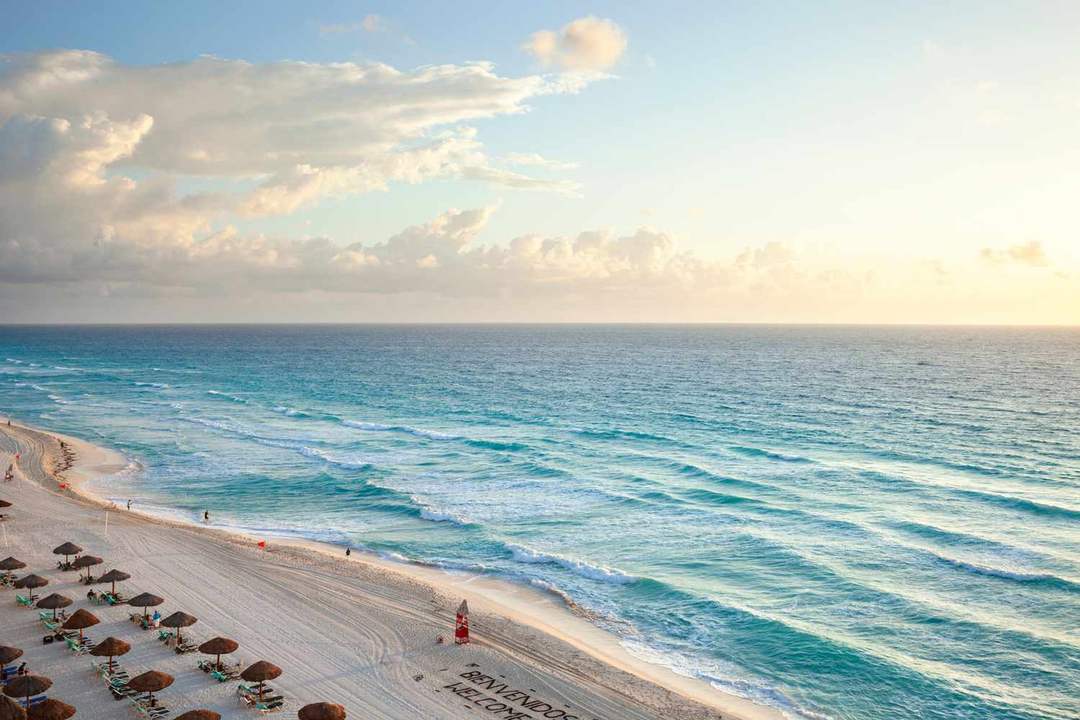 Federal and state push to reopen beaches in Tulum and Cancún
