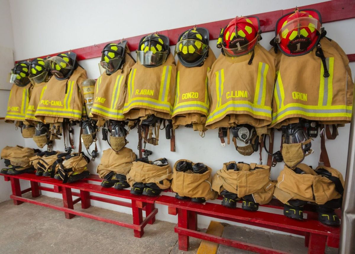 New gear strengthens firefighter safety and response capacity in Tulum
