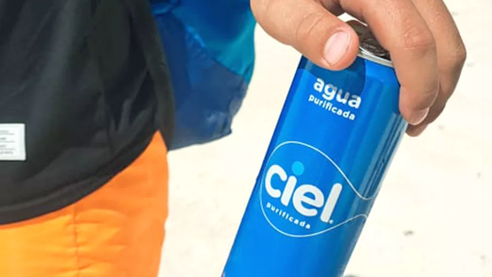 Tourists Voice Frustration Over Overpriced Water at Jaguar Park Beaches - Photo 1