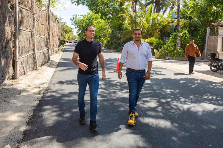 Coastal Road Paving Advances in Tulum Amid Safety Concerns for Cyclists and Pedestrians - Photo 2