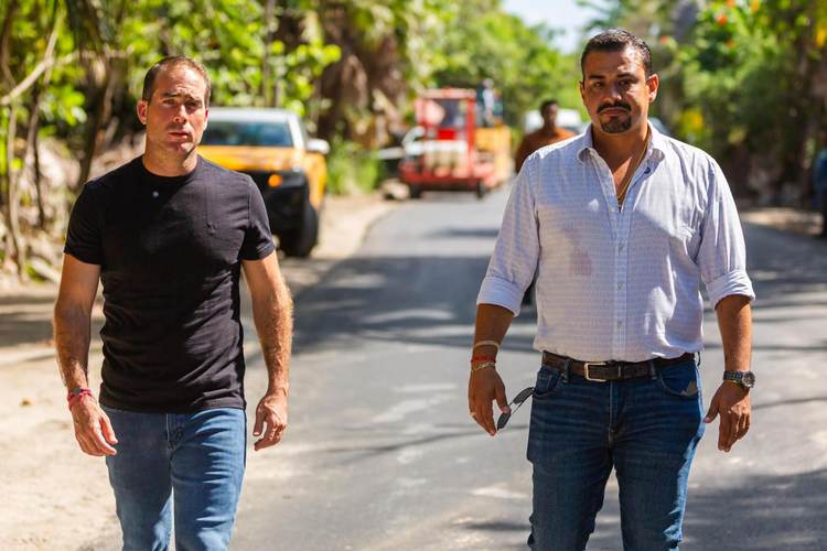 Coastal Road Paving Advances in Tulum Amid Safety Concerns for Cyclists and Pedestrians - Photo 3