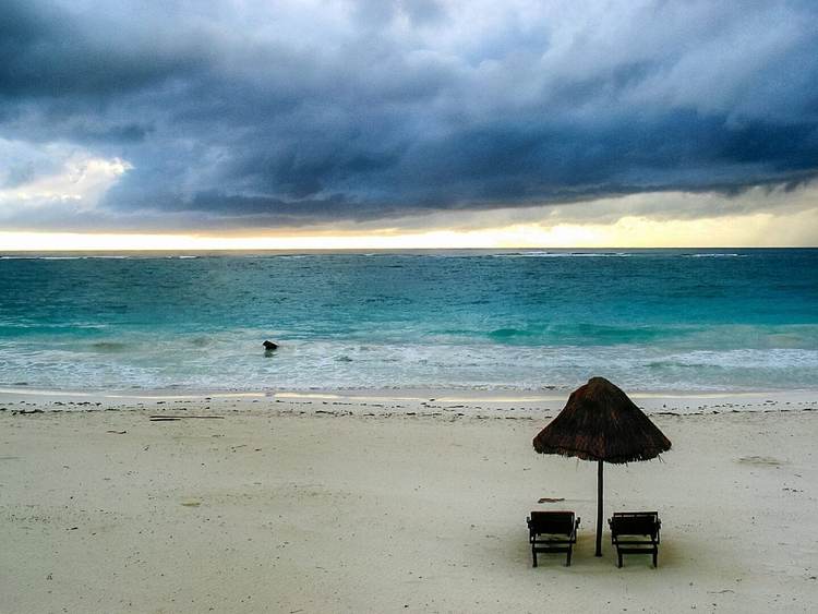 The Best Time to Go to Tulum Explained by Season and Style - Photo 13 Tropical Wave Drenches Tulum in Furious Storms
