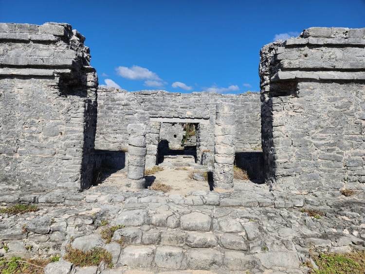 Tulum ruins entry fee - Photo 1 Tulum ruins entry fee - Photo 1