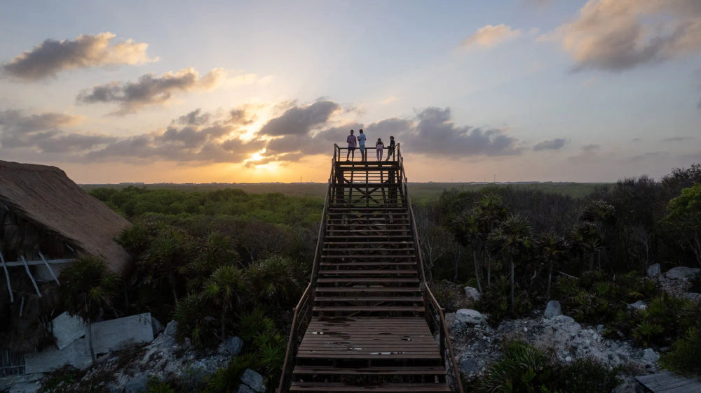 What can travelers do at Parque del Jaguar during the summer holidays in 2025 - Photo 2