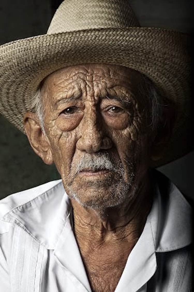 Who is Serge Barbeau and why his portraits of Maya elders in Tulum preserve the Caste War’s legacy - Photo 1 Who is Serge Barbeau and why his portraits of Maya elders in Tulum preserve the Caste War’s legacy - Photo 1