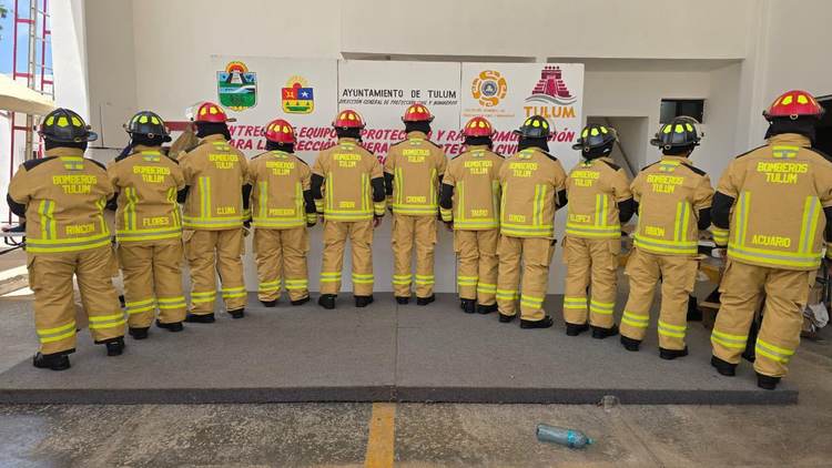 Tulum Firefighters Finally Wear the Uniforms Their Courage Deserves - Photo 1 Tulum Firefighters Finally Wear the Uniforms Their Courage Deserves - Photo 1