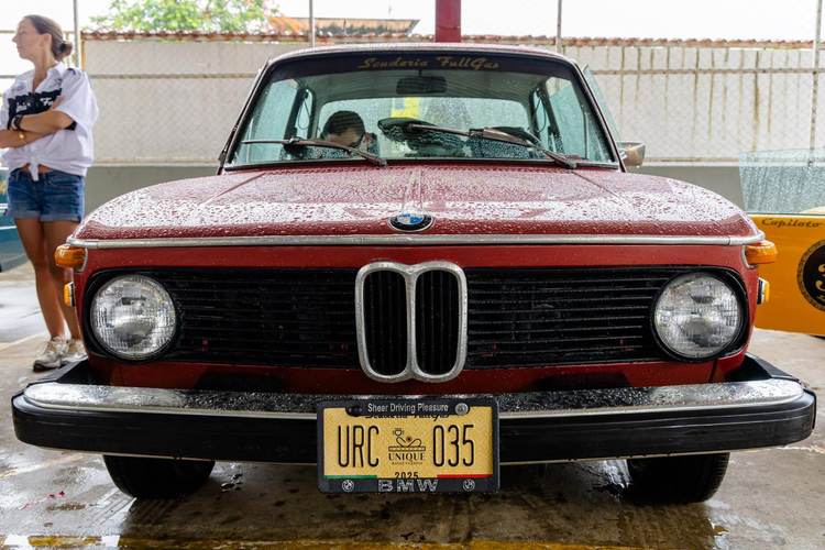 Classic Car Rally Brings Vintage Charm and Social Impact to Tulum - Photo 6