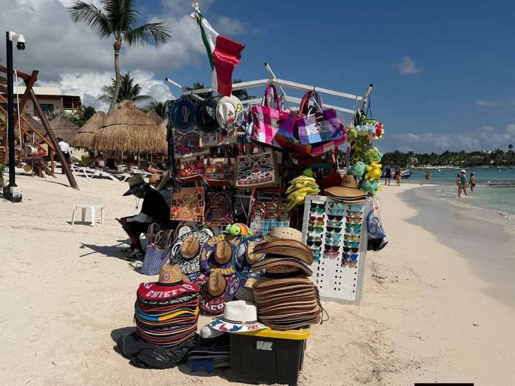 Tulum beach vendors draw warning from hotel leaders over legality - Photo 1 Tulum beach vendors draw warning from hotel leaders over legality - Photo 1