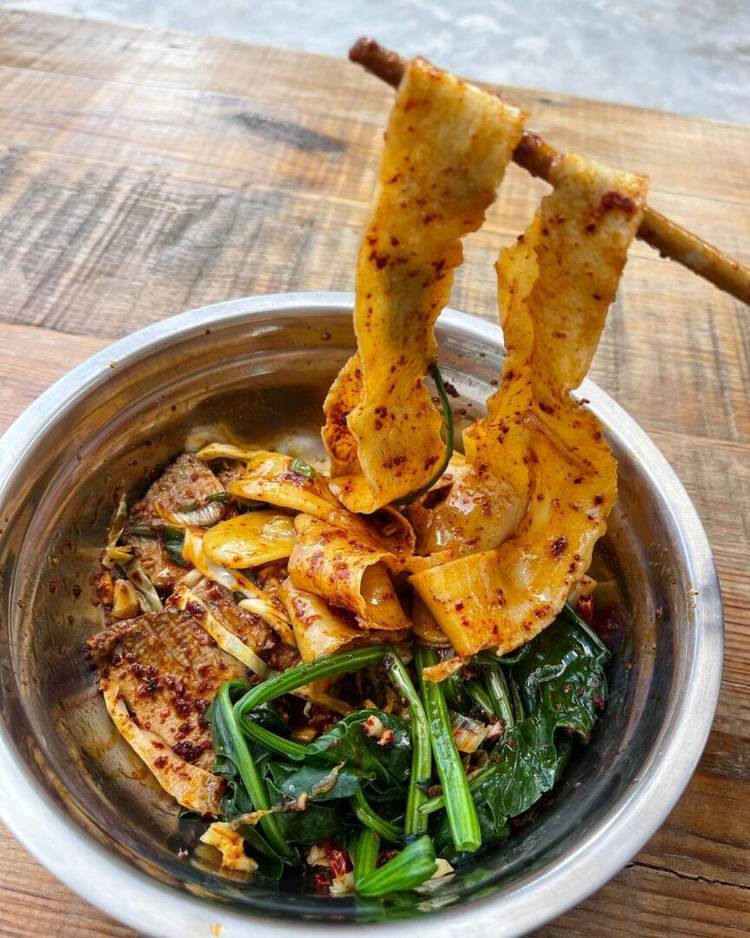 Wang Tulum Turns Up the Heat After Review Says Chili Oil Wasn’t Spicy - Photo 6 Wang Tulum Turns Up the Heat After Review Says Chili Oil Wasn’t Spicy - Photo 6
