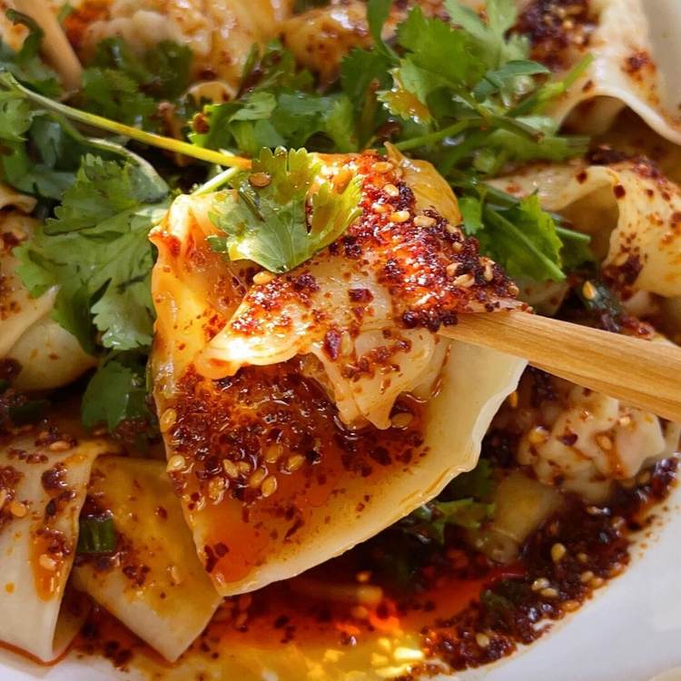 Wang Tulum Turns Up the Heat After Review Says Chili Oil Wasn’t Spicy - Photo 7 Wang Tulum Turns Up the Heat After Review Says Chili Oil Wasn’t Spicy - Photo 7