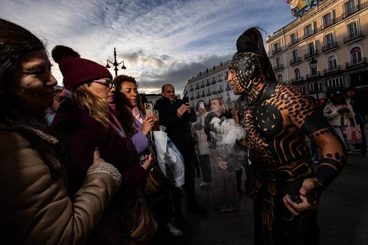 In Madrid’s Central Square, a Living Symbol of Tulum’s Mayan Heritage - Photo 5 In Madrid’s Central Square, a Living Symbol of Tulum’s Mayan Heritage - Photo 5