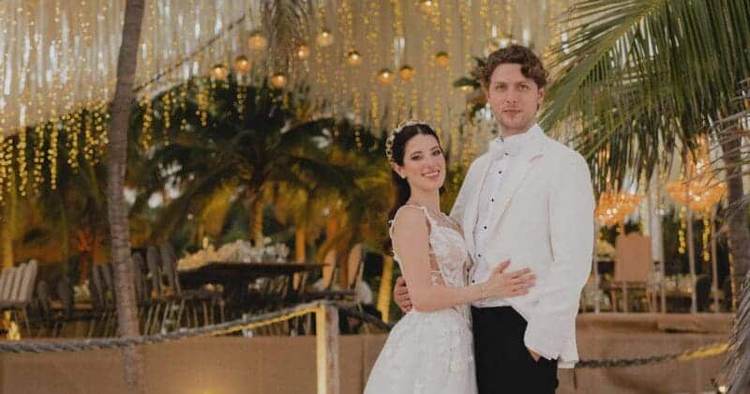 Everything you need to know about Tulum’s Destination Wedding Summit 2026 - Photo 3 TikTok Star Mireya Rios Magical Mexico Beach Wedding