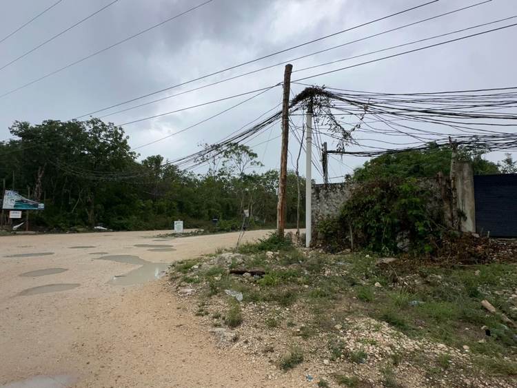 Tulum to intensify cable inspections after motorcyclists injured on Kukulcán Street - Photo 3 630334236_1214647180865782_6758596348645951076_n