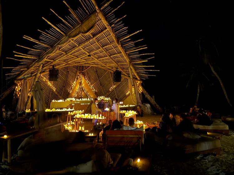 Candlelight beach concert highlights Tulum’s shift toward atmospheric design - Photo 4 Candlelight beach concert highlights Tulum’s shift toward atmospheric design - Photo 4