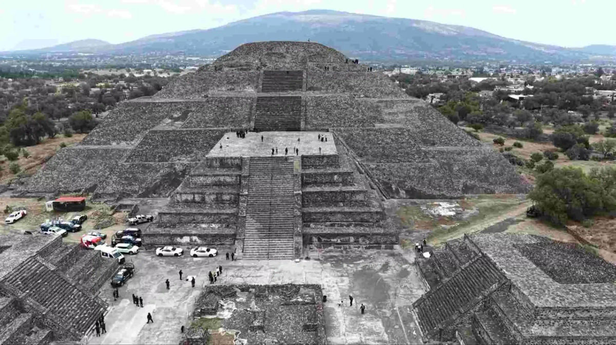 Armed Attack in Teotihuacan Leaves Canadian Tourist Dead and 13 Injured