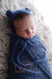 Newborn photography from Neon Productions