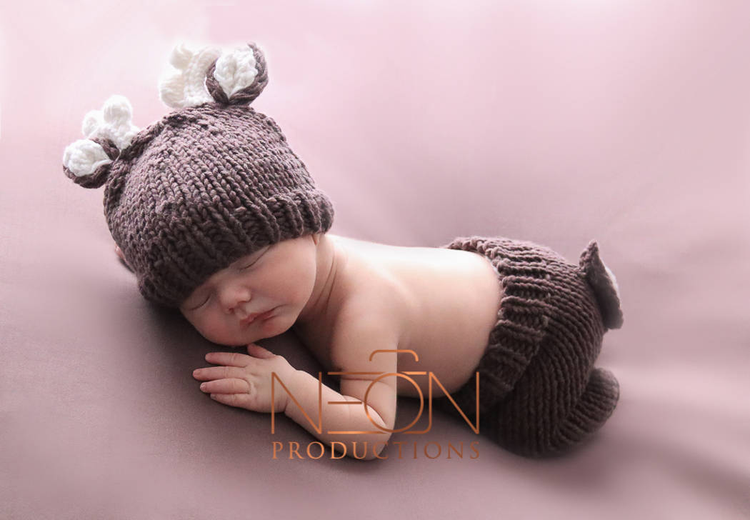 Newborn photography from Neon Productions