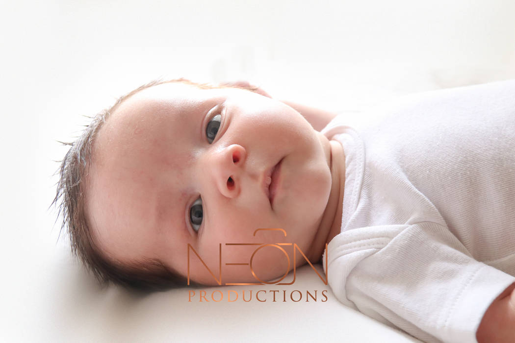 Newborn photography from Neon Productions