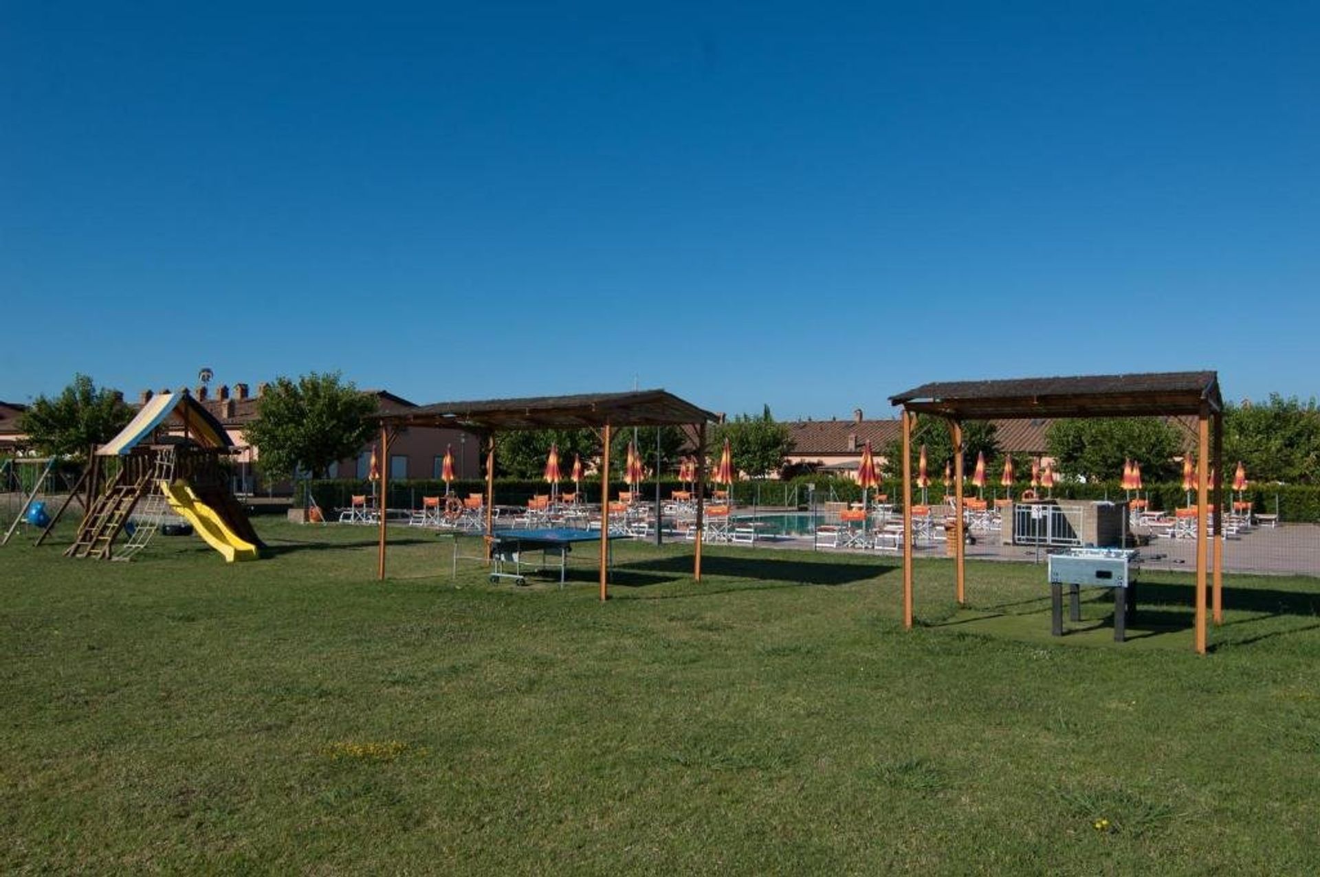 Hotiday_Apartments_Etruschi_ esterno