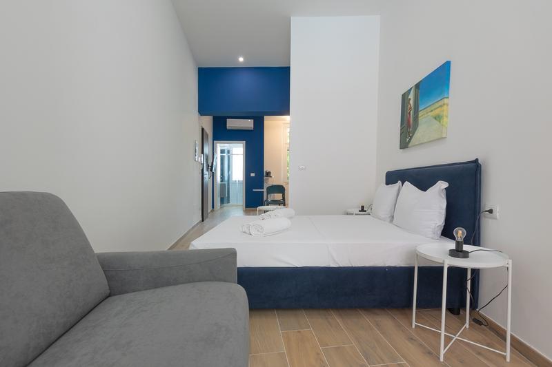 Deluxe Studio Apartment
