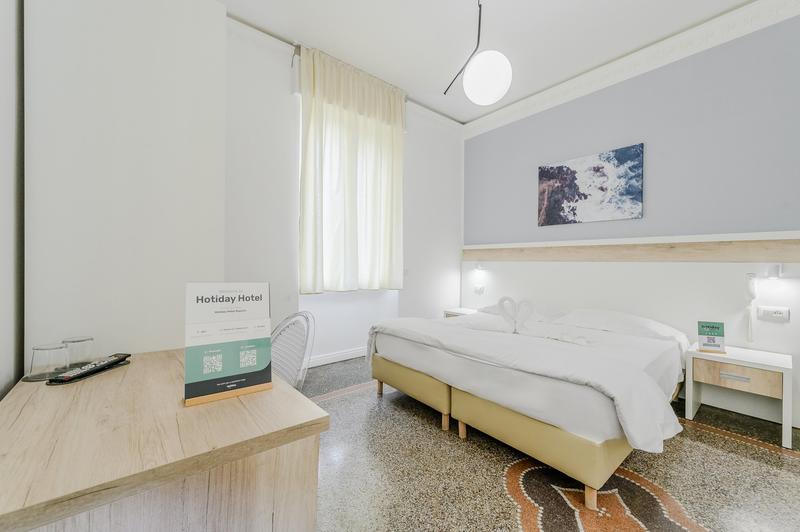 Deluxe double room with side sea view
