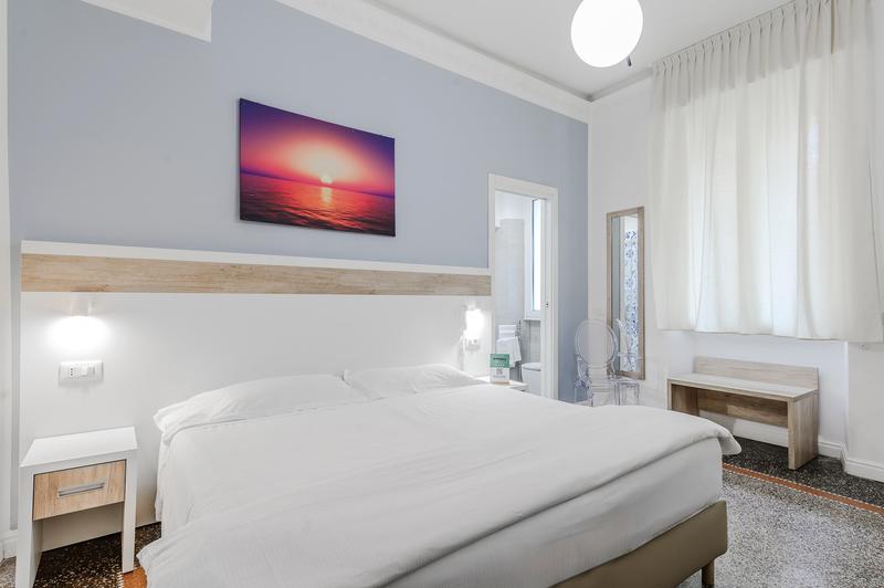 Double room economy