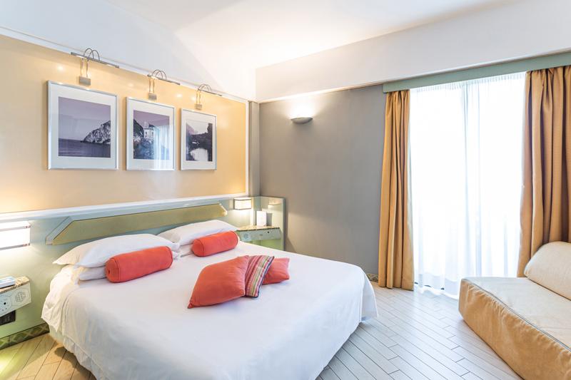 Camera Matrimoniale con Letto Supplementare
