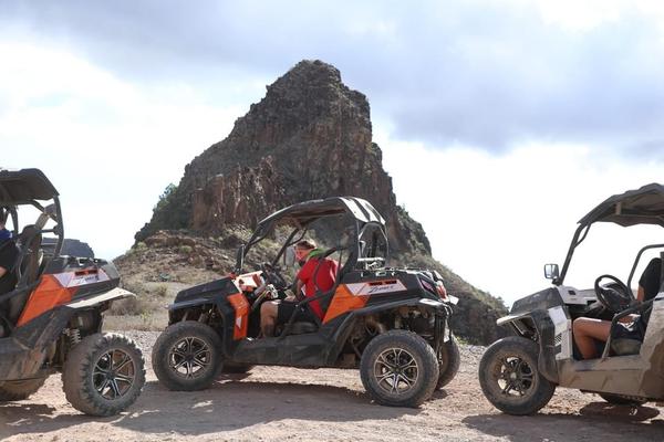 L'après-midi, excursion en buggy au coucher du soleil