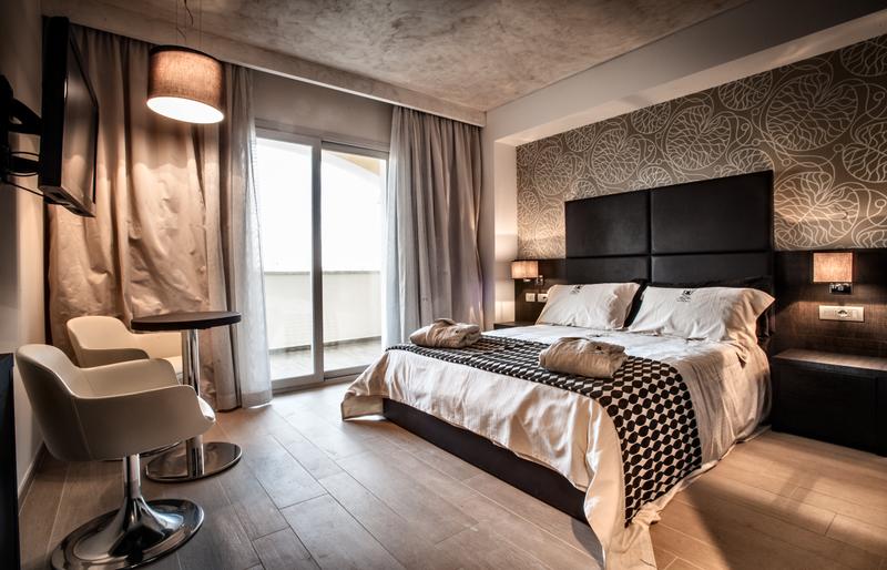 Chambre double avec vue sur le jardin