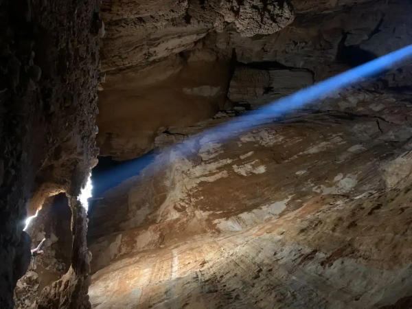 Excursión de espeleología a "Sa Nurre de Su Hoda" en Cerdeña