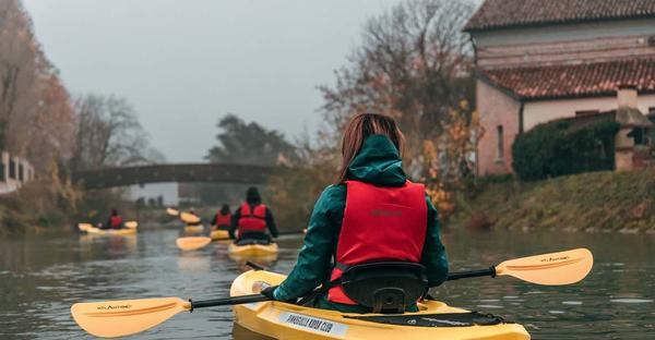 Paseo en bicicleta y kayak por el río Brenta con bebidas Nueva actividad