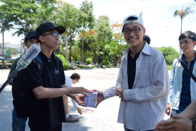 [2016-07-09] Vui cùng cuộc thi bắn tên lửa nước - 16 aqzdme / Thiên văn học Đà Nẵng