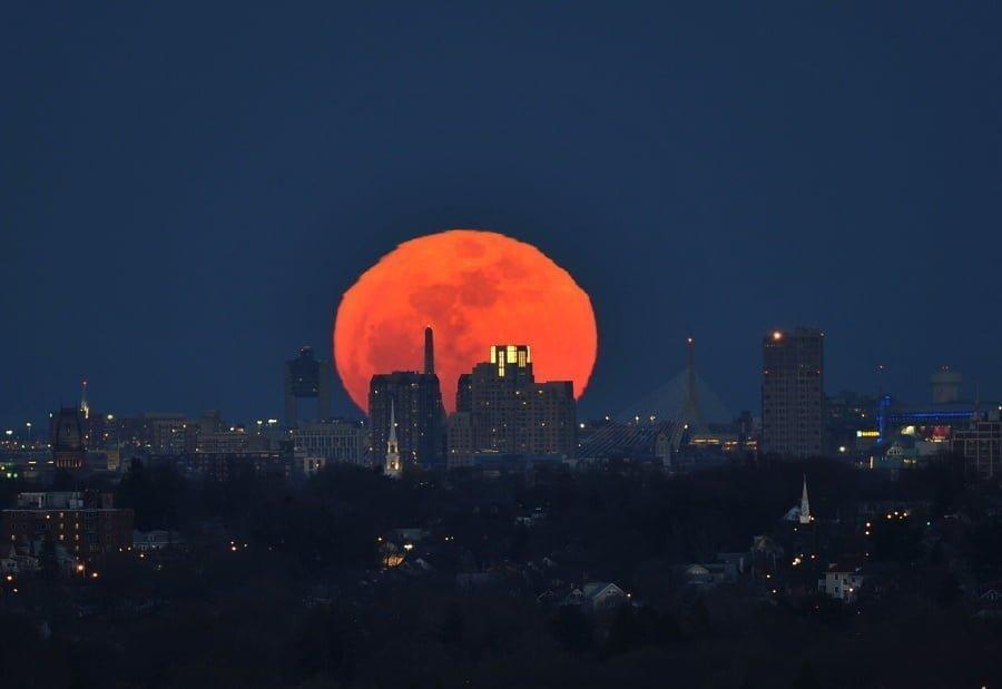 Trăng mọc ở Boston ! - 1 zprc0w / Thiên văn học Đà Nẵng