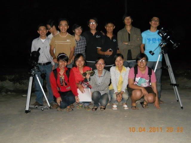 [2011-04-10] Quan sát thiên văn - 3 pvryri / Thiên văn học Đà Nẵng