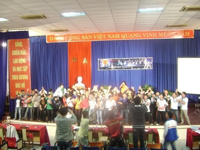 [2011-01-09] PAC tham gia "Đêm hội các CLB & Sinh viên" - 0 hrlqag / Thiên văn học Đà Nẵng