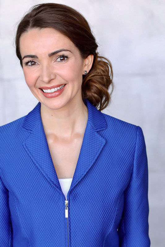 Julie-Carrier-Thinkers-50-Headshot Julie Carrier