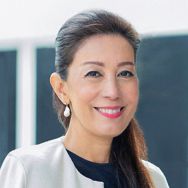 Saori Dubourg