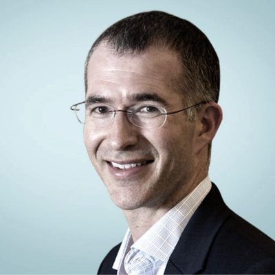 Portrait of Scott D. Anthony, innovation expert and author of Dual Transformation.