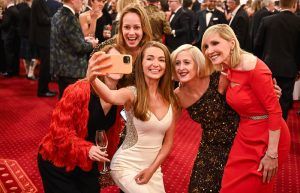Julie Carrier and other quests smiling and taking a selfie at the Thinkers50 Gala.