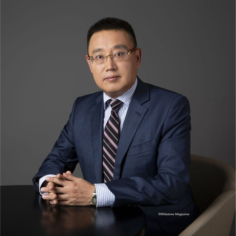 Profile of Xiaohai Hou.