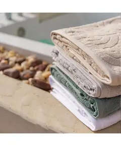 Sunbeam Bath Towel 70 x 140 cm - 100% High Quality Cotton - Buy in Bulk - More Cottons - TijaraHub