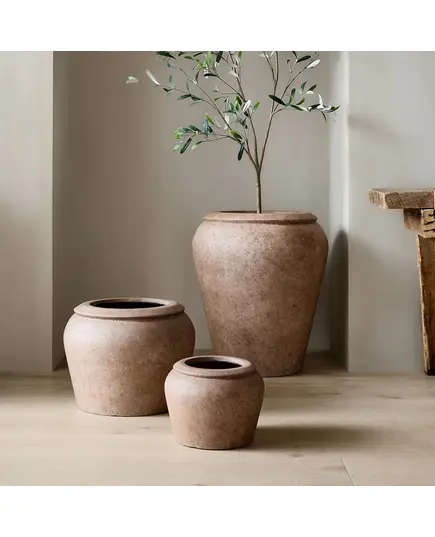 Unique Pots & Plants - وعاء زراعة روماا فيبر جلاس - صناعة يدوية