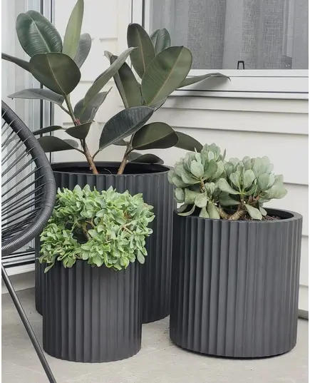 Unique Pots & Plants - وعاء زراعة جوليا فيبر جلاس - صناعة يدوية - تجارة هب