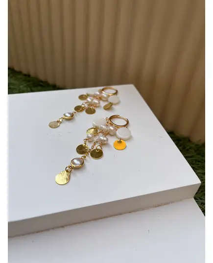​​​​​​Yomn Jewellery - Earings - B2B Platform - Gold Plated Earrings With a Touch of Pearls - TijaraHub