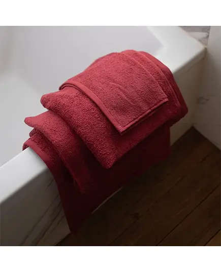 Plain Bath Towel - 100% High Quality Cotton - Buy in Bulk - More Cottons - TijaraHub